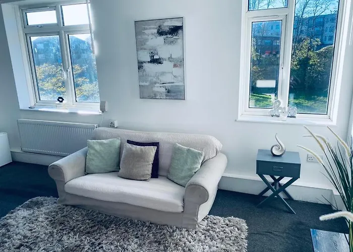 Four Bedroom Flat In Foresthill
