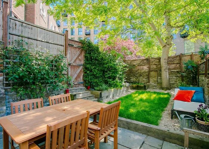 Modern Garden Apartment Camden