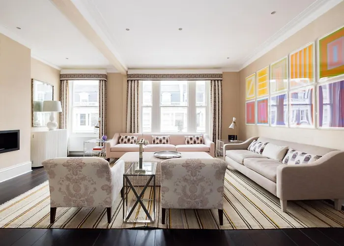 Kensington Luxury - 2 Bedrooms