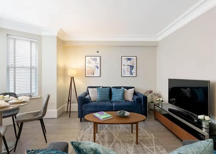 Beautiful Royal Borough Apartment