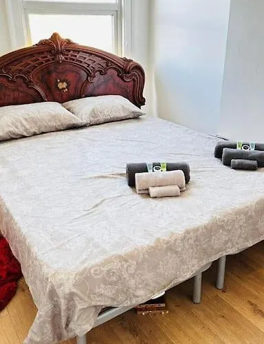 3 Bed House East London Home