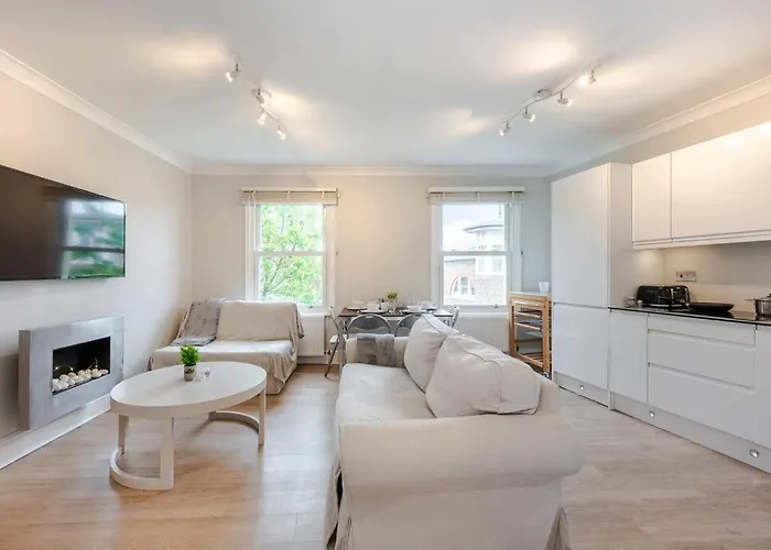 Cosy 2 Bed In Kensington Olympia
