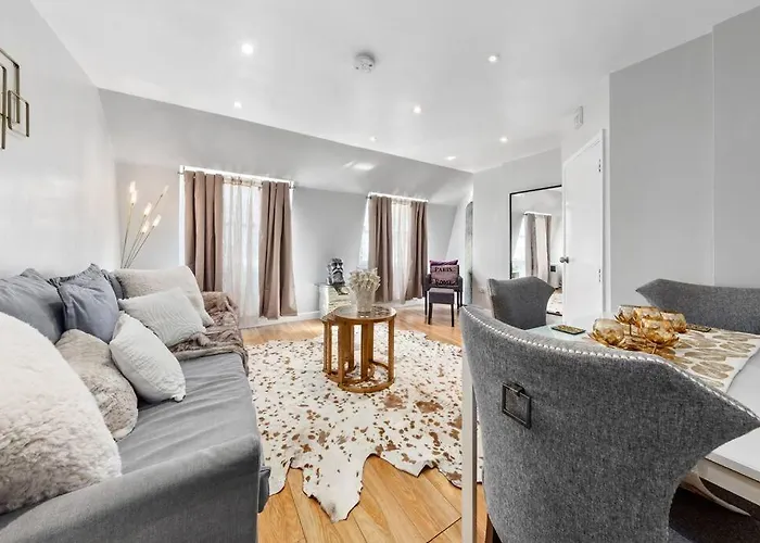 3 Bdr Flat In Mayfair Haymarket Central London Hy4