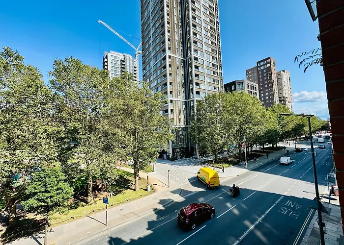 Private Studio Flat In City 1190