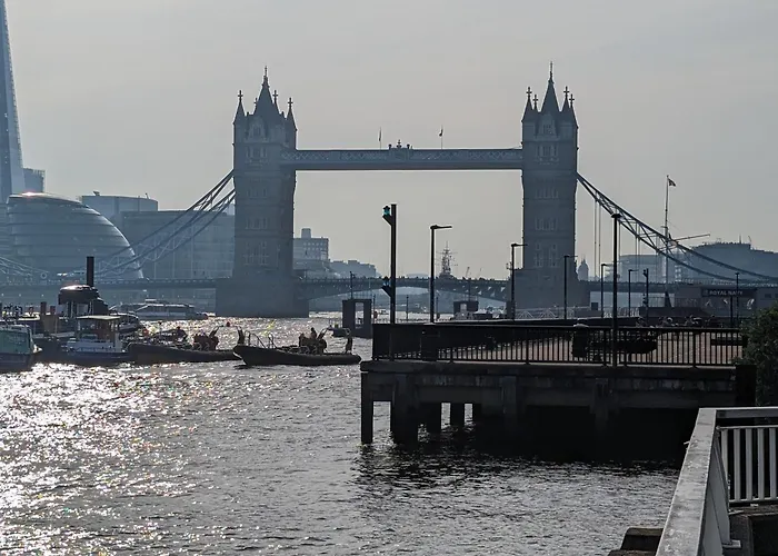 Tobacco Docks & St Katherine\'S Rooms