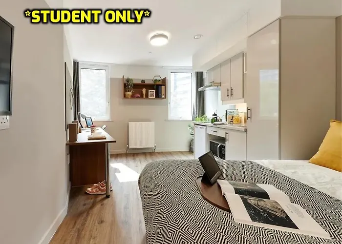 Student Only Zeni London Wembley Studios