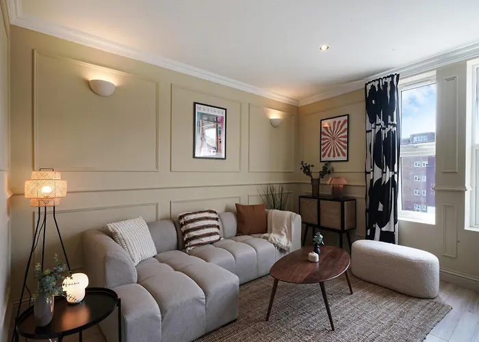 The Balham Hideout - Trendy 2Bdr Flat