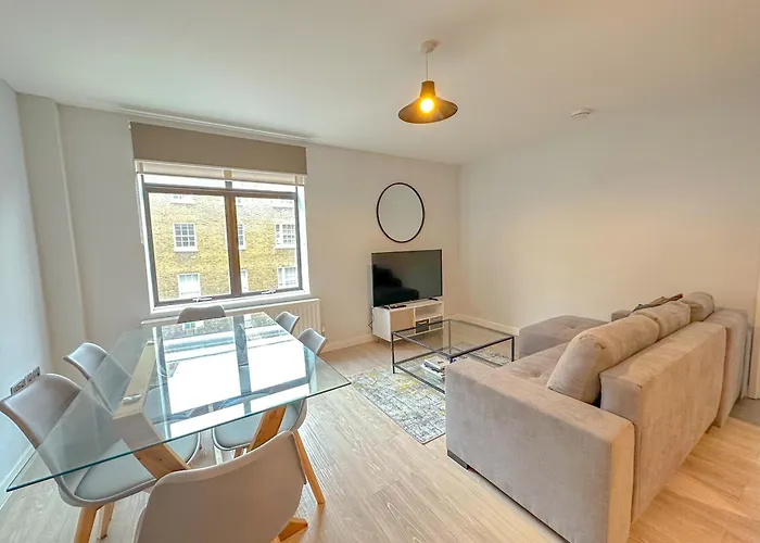 Baker Street Apartments