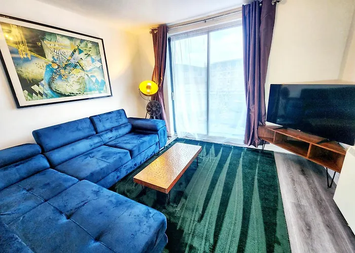 Brand New Flat - Canary Wharf