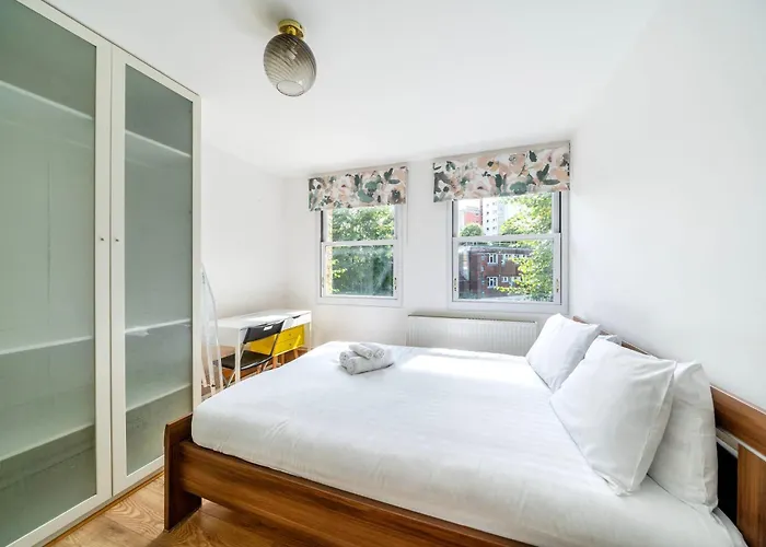 Charming 3Br Flat In London