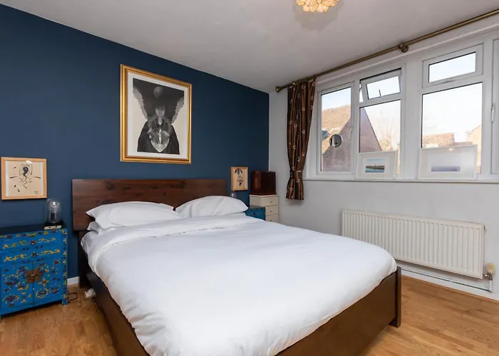 Battersea 2 Bedroom Flat