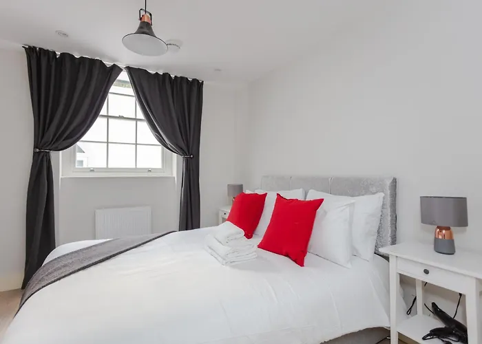 Spacious And Modern Apartment In Pimlico