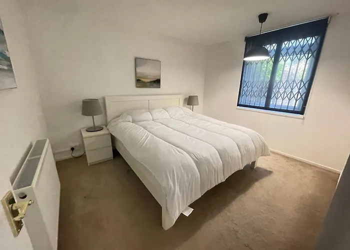 Spacious & Welcoming 4Bd House - Kennington