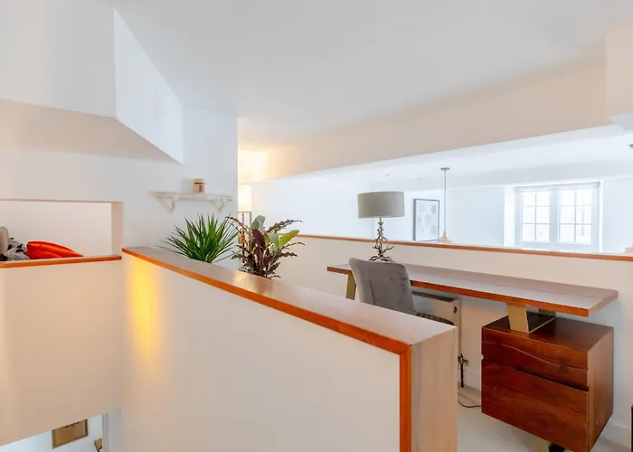 Luxurious & Chic 2Bd Warehouse Flat - Old Street!