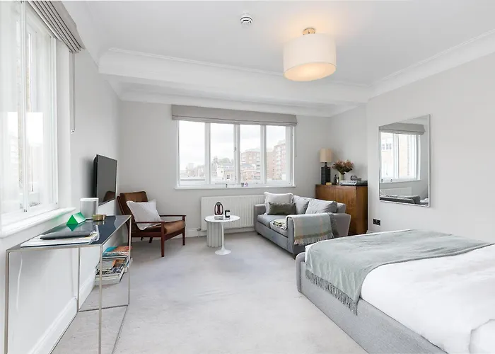 Beautiful Centrally Located Large Studio