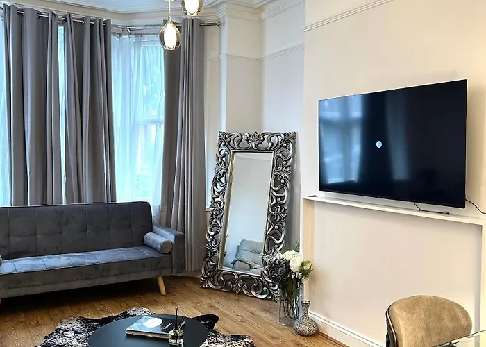 Elegant Apartment In London
