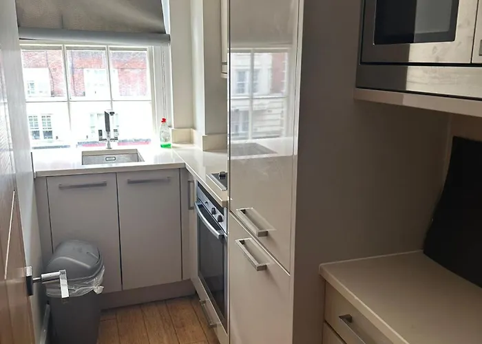 Modern Studio Flat