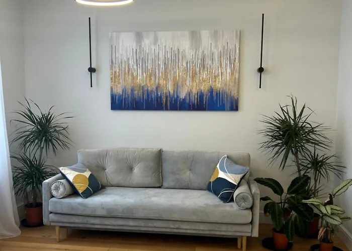 Stylish One Bed Flat In Paddington Pool And Gym Next Door Free Secure Underground Parking Nearby