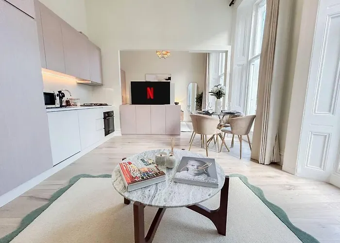 Stylish Apartment In Prime Central London