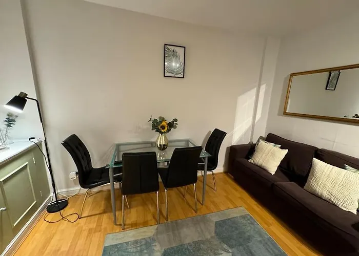 Amazing 2 Flat Bedroom In Chelsea London