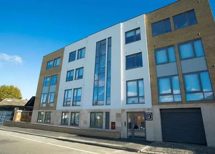 Chic Premium Studios At The Cube Greenwich