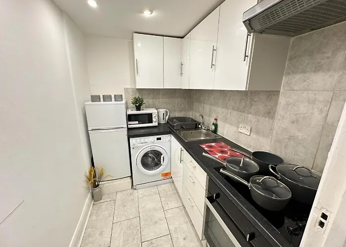 Park Lane Beautiful Family Apartment