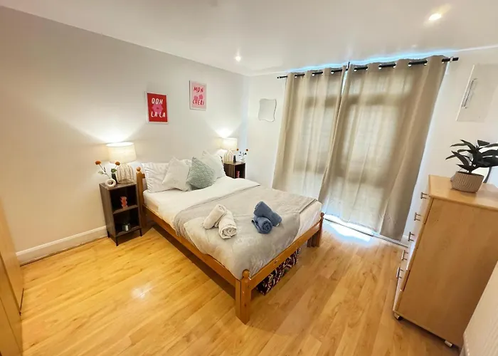 Beautiful Family Apartment In London