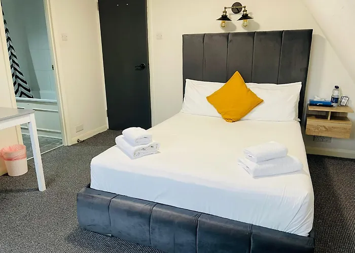 Woodford Hotel
