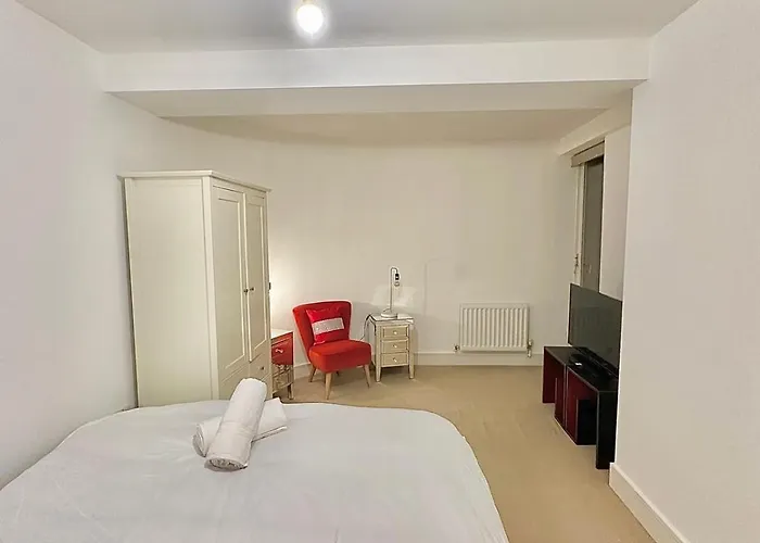 The Grange Penthouse F2