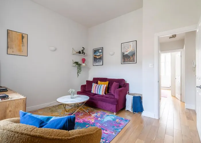Fantastic Earls Court Flat