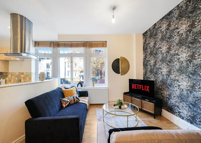 Boutique Central Hackney Abode - Balcony - Sleeps 6