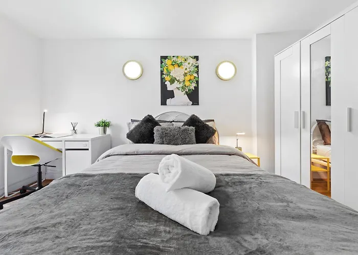 Bright Canning Town Fbs Long Term Retreat