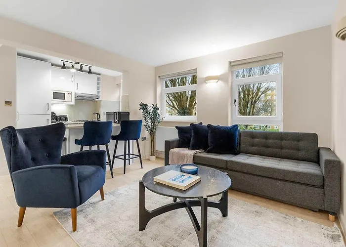 Modern Comfort In Prime Location