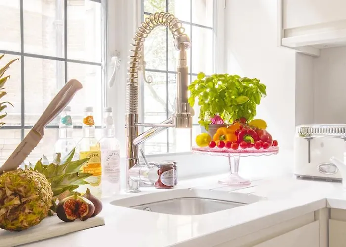 Refurbished Nov 2024 Discover The Exclusive Charm Of A Covent Garden Luxury Nomads Home