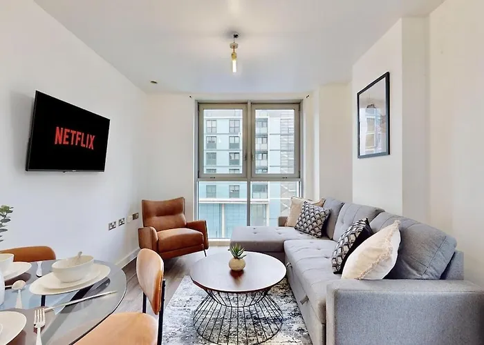 Stay Near Westfield Stratford & Abba Arena!