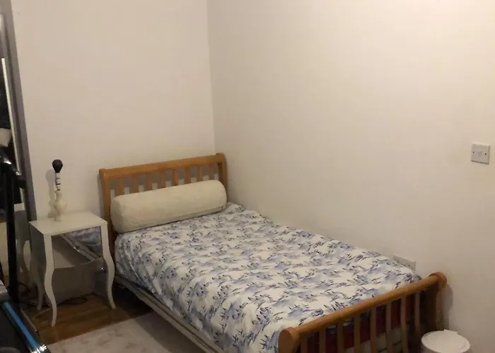 Prime Location - Cosy Room Dedicated Bathroom