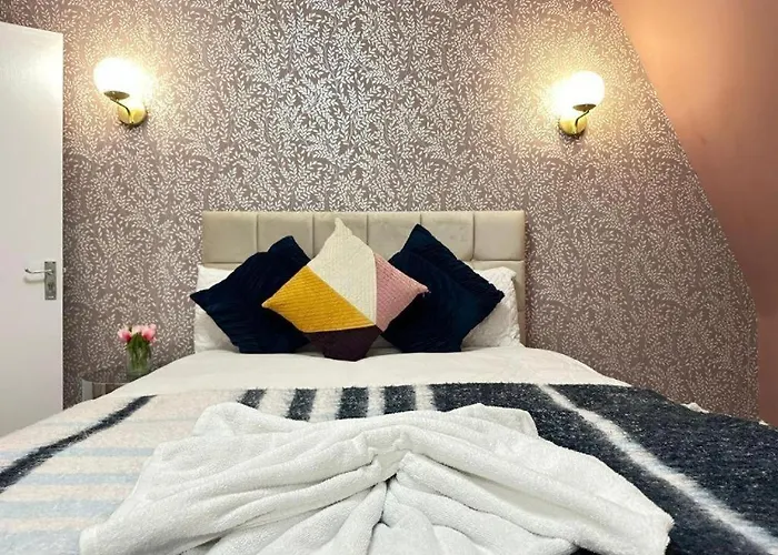 Comfortable Family Apartment Near Central London