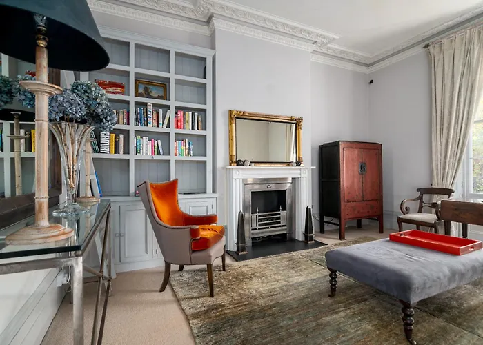 Stunning Flat In Little Venice Opposite The Canal