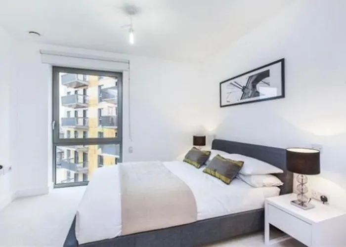 Lovely Private Bedroom In Central London