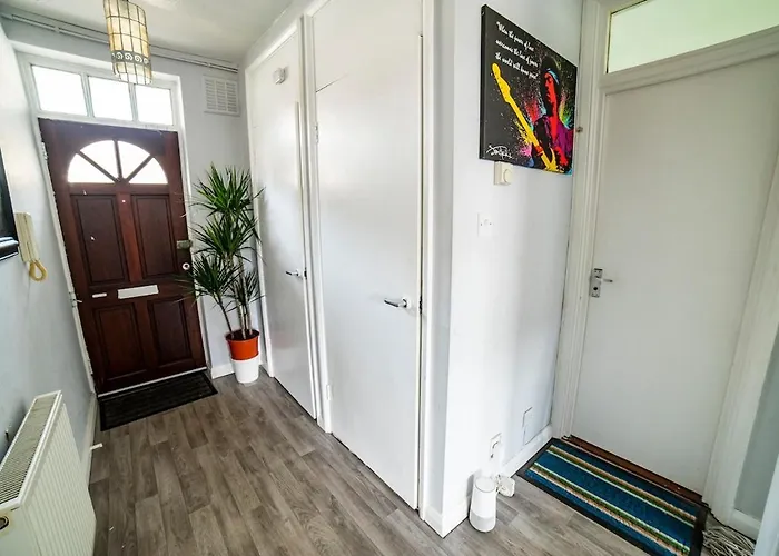 Exquisite Flat In Archway And Highgate Area