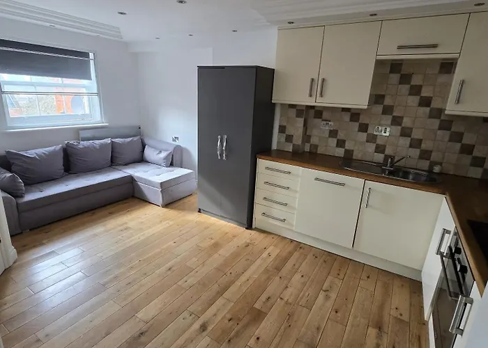 Stunning 1 Bedroom Flat Little Venice