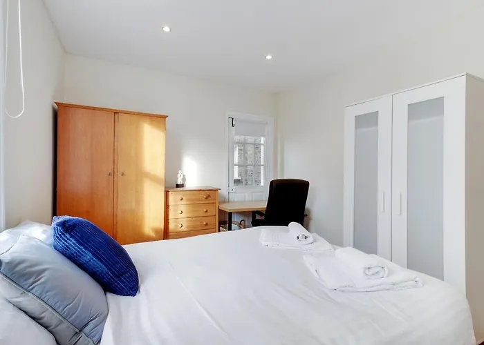 Modern Cosy Central London Home - Fulham Prime Location