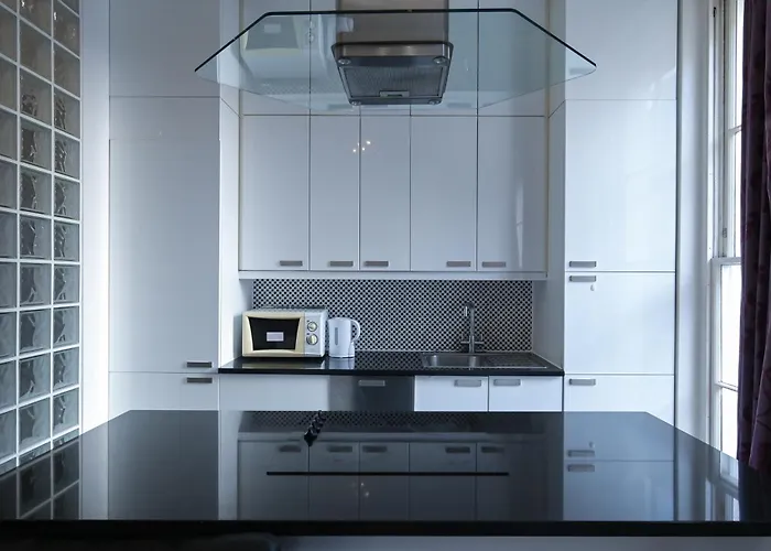 Queensway Hyde Park Flat By Dc London Rooms