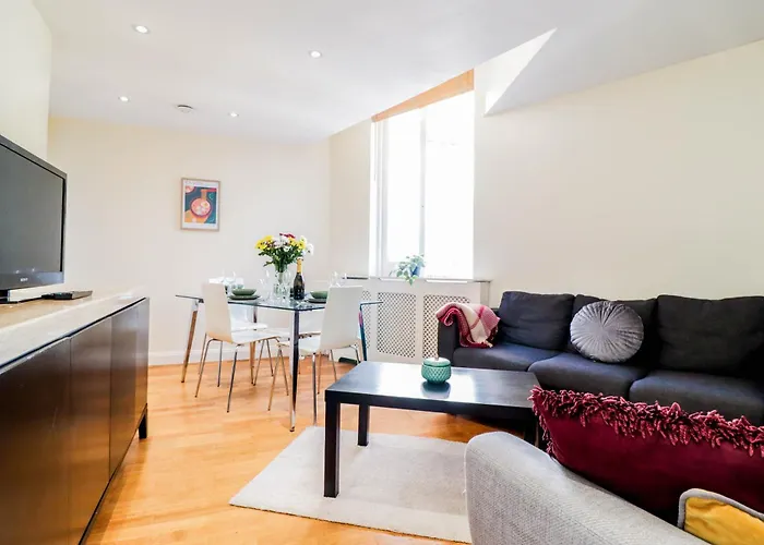Spacious 4-Bed In St.John\'S Wood