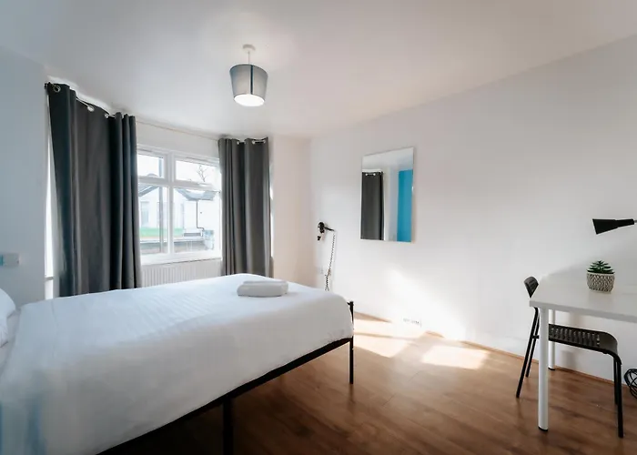 Manor Park Rooms To Stay