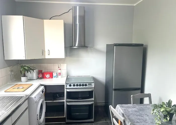Aldgate Holiday Apartment In Central London