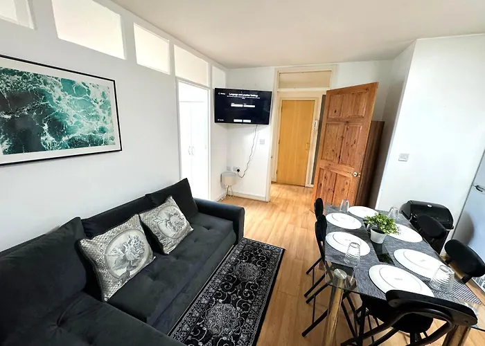 Magnificent Luxurious Apartment For 6Ppl In Stratford - 6Mins Walk To Stratford Station