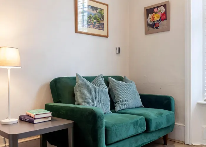 Lovely Ground Floor 1Bdr Flat, Notting Hill