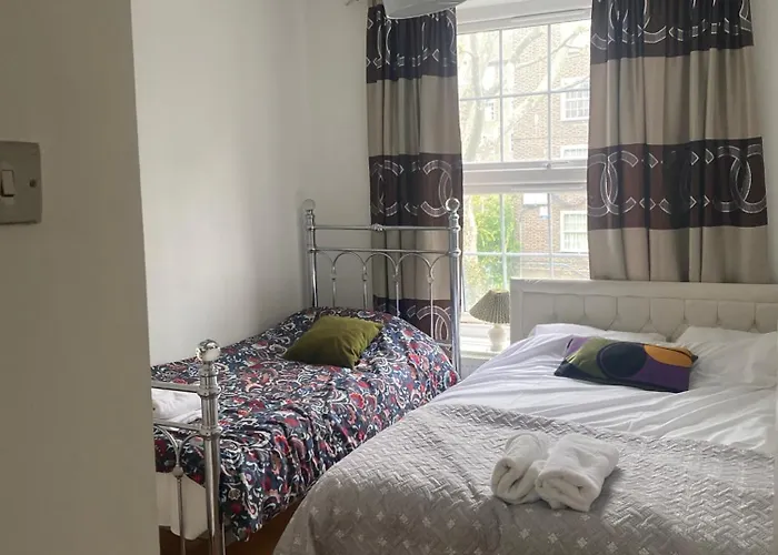 Central London Luxury Apartment With 3 Bedrooms