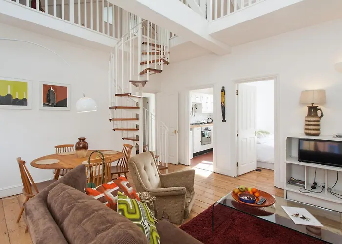 Large Shoreditch 2/Dbl Bed Loft Apt
